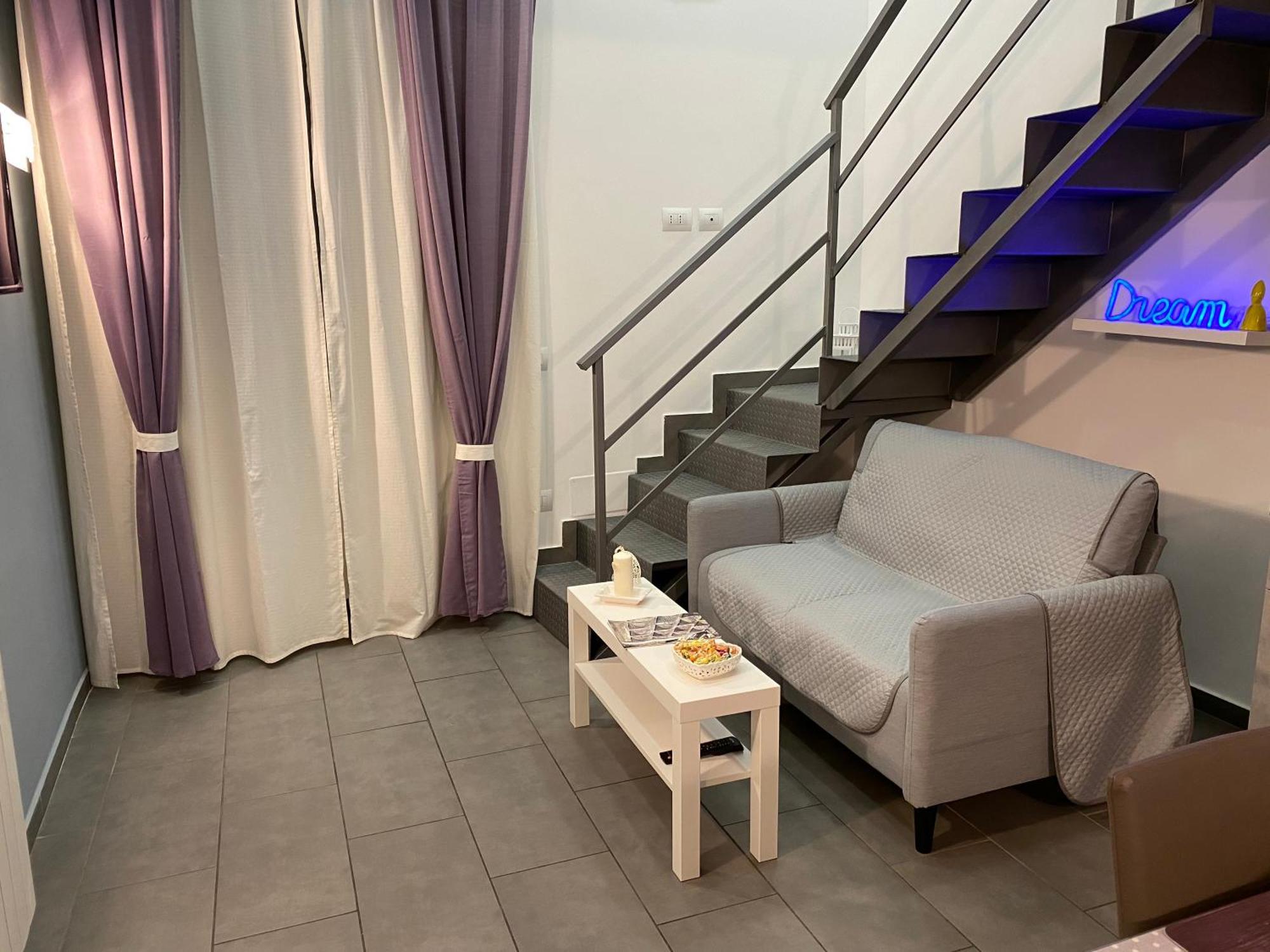 Montesanto Dream Apartment Centro Storico เนเปิลส์ ภายนอก รูปภาพ