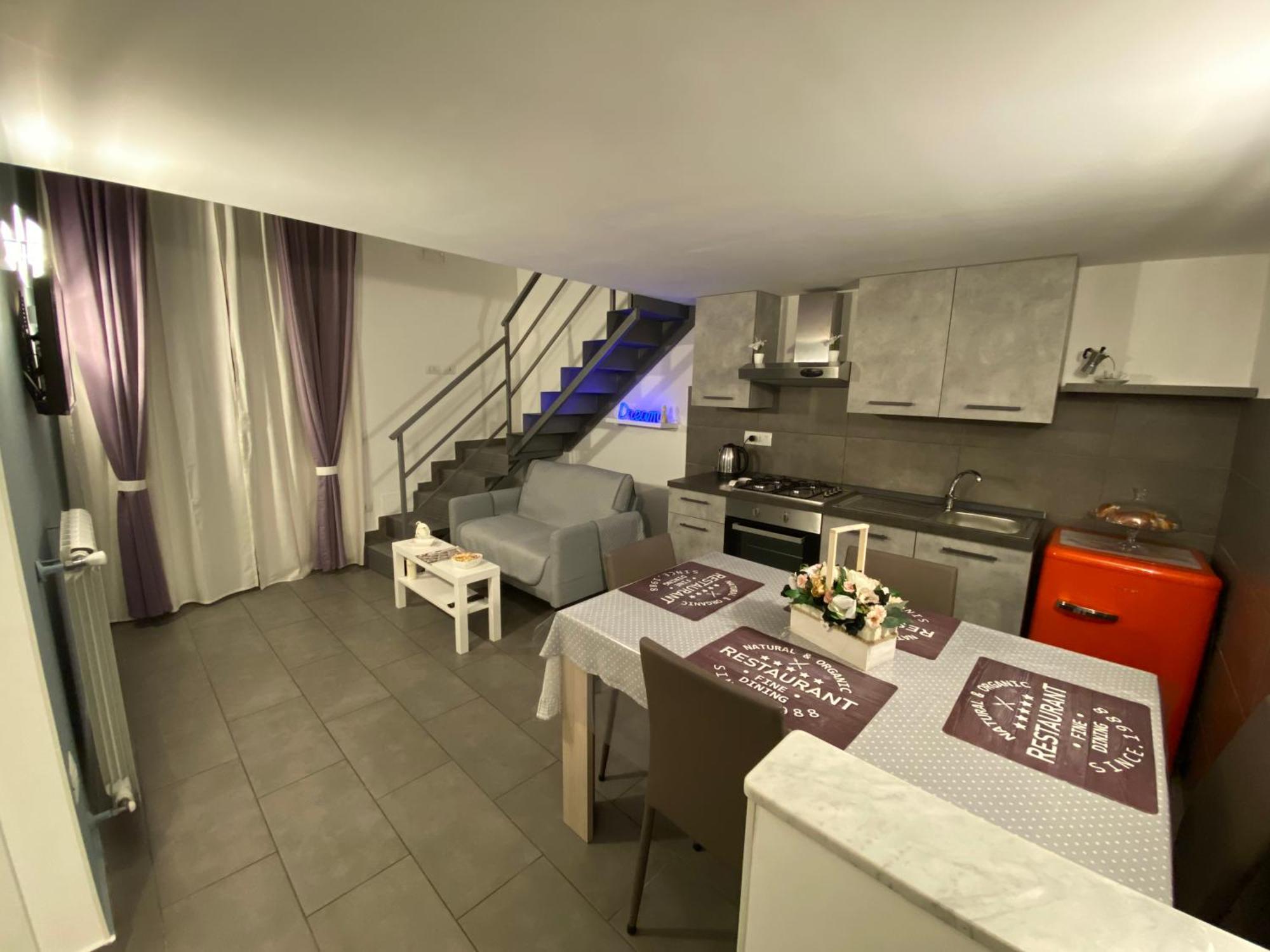 Montesanto Dream Apartment Centro Storico เนเปิลส์ ภายนอก รูปภาพ